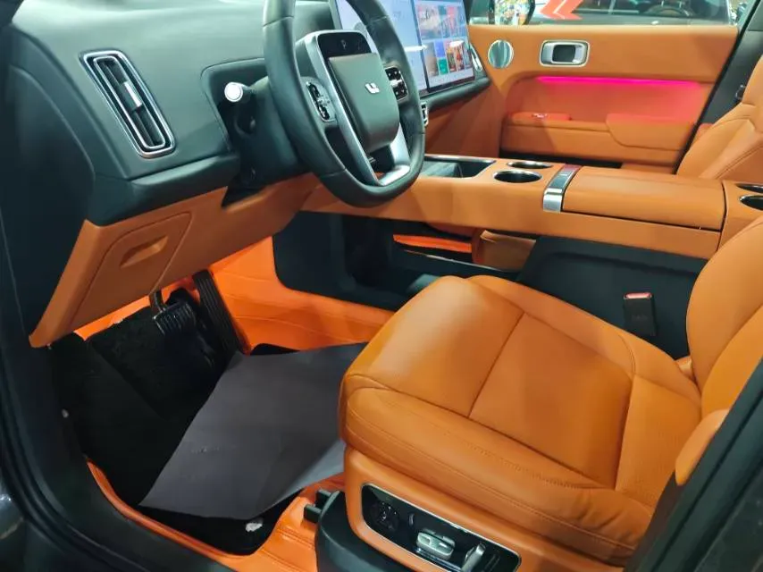 2023 Li L8 Range Extended 154HP REEV 40.9KWH,autocango,china used car exporter,china ev exporter,chinese used car exporter,chinese used ev exporter