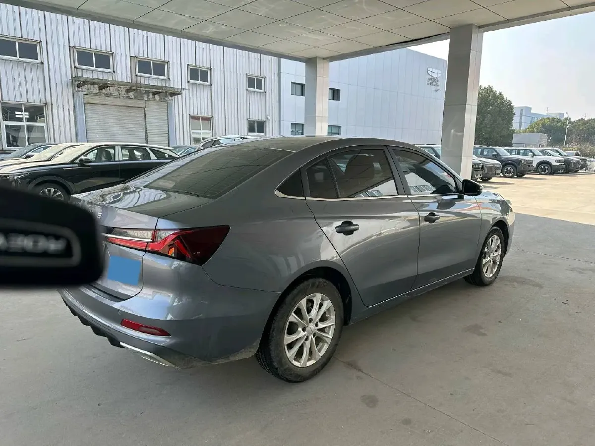 2024 Roewe i5 1.5L 129HP L4 CVT,autocango,china used car exporter,china ev exporter,chinese used car exporter,chinese used ev exporter