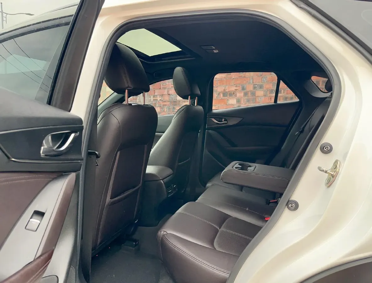 2021 Mazda CX-4 2.0L 158HP L4 6AT,autocango,china used car exporter,china ev exporter,chinese used car exporter,chinese used ev exporter