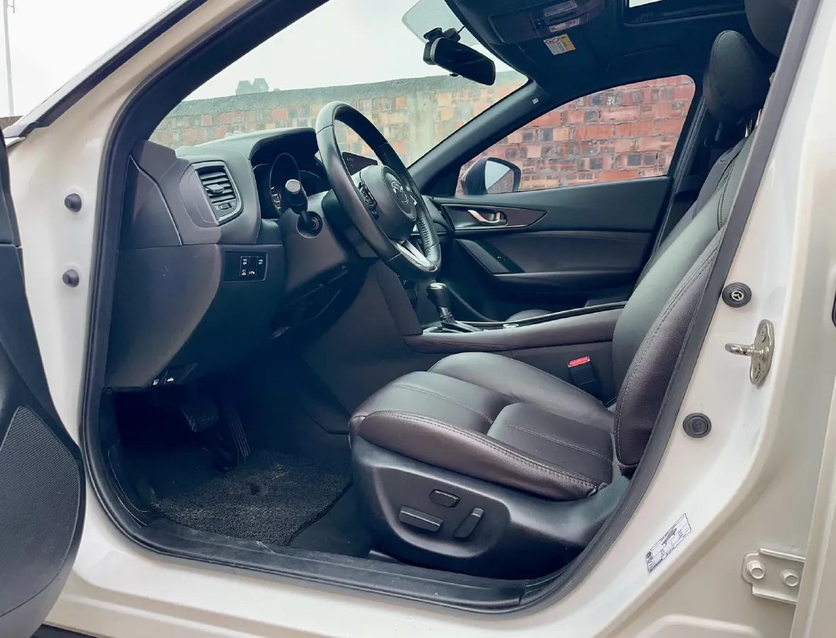 2021 Mazda CX-4 2.0L 158HP L4 6AT,autocango,china used car exporter,china ev exporter,chinese used car exporter,chinese used ev exporter