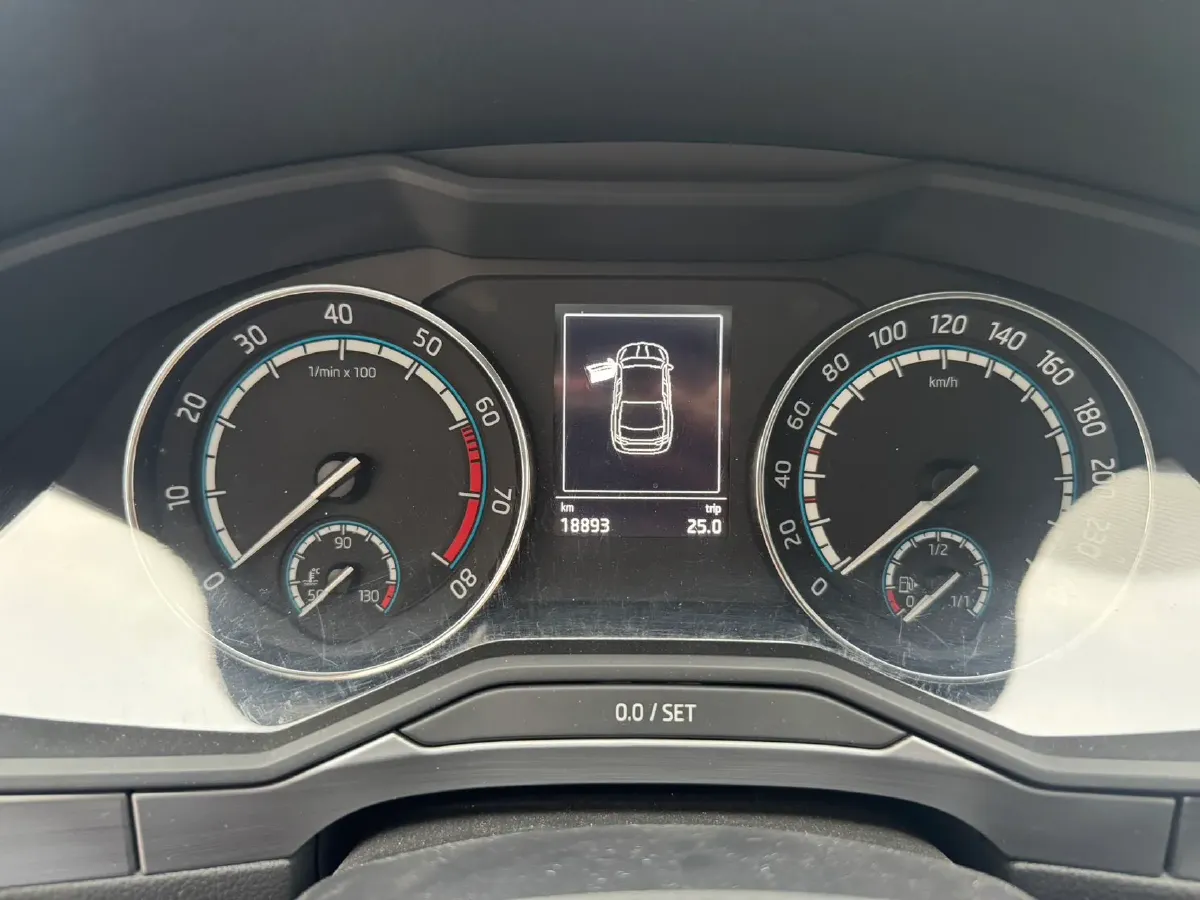 2021 Skoda Superb 1.4T 150HP L4 7DCT,autocango,china used car exporter,china ev exporter,chinese used car exporter,chinese used ev exporter