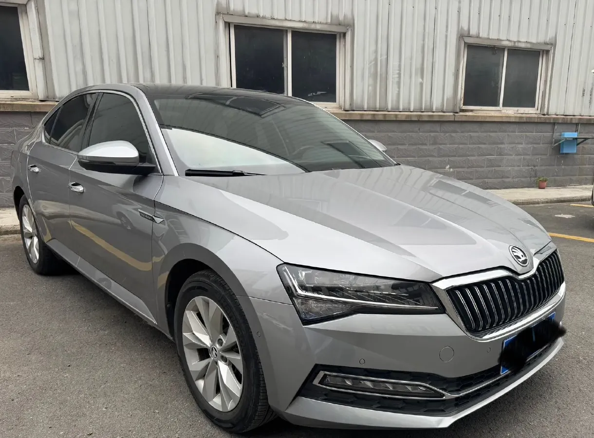 2021 Skoda Superb 1.4T 150HP L4 7DCT,autocango,china used car exporter,china ev exporter,chinese used car exporter,chinese used ev exporter