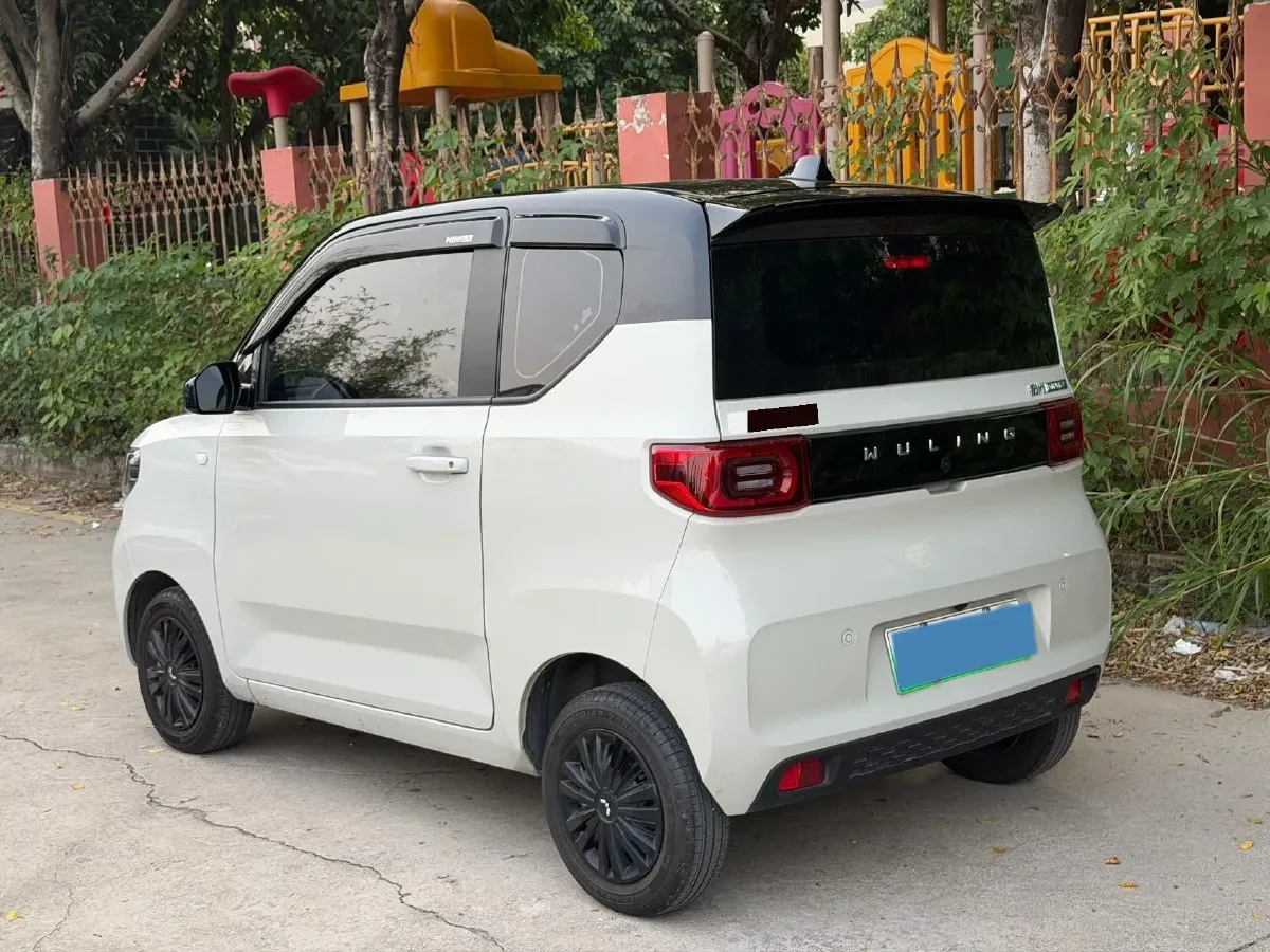 2022 WuLing HongGuang MINI EV BEV 13.9KWH,autocango,china used car exporter,china ev exporter,chinese used car exporter,chinese used ev exporter