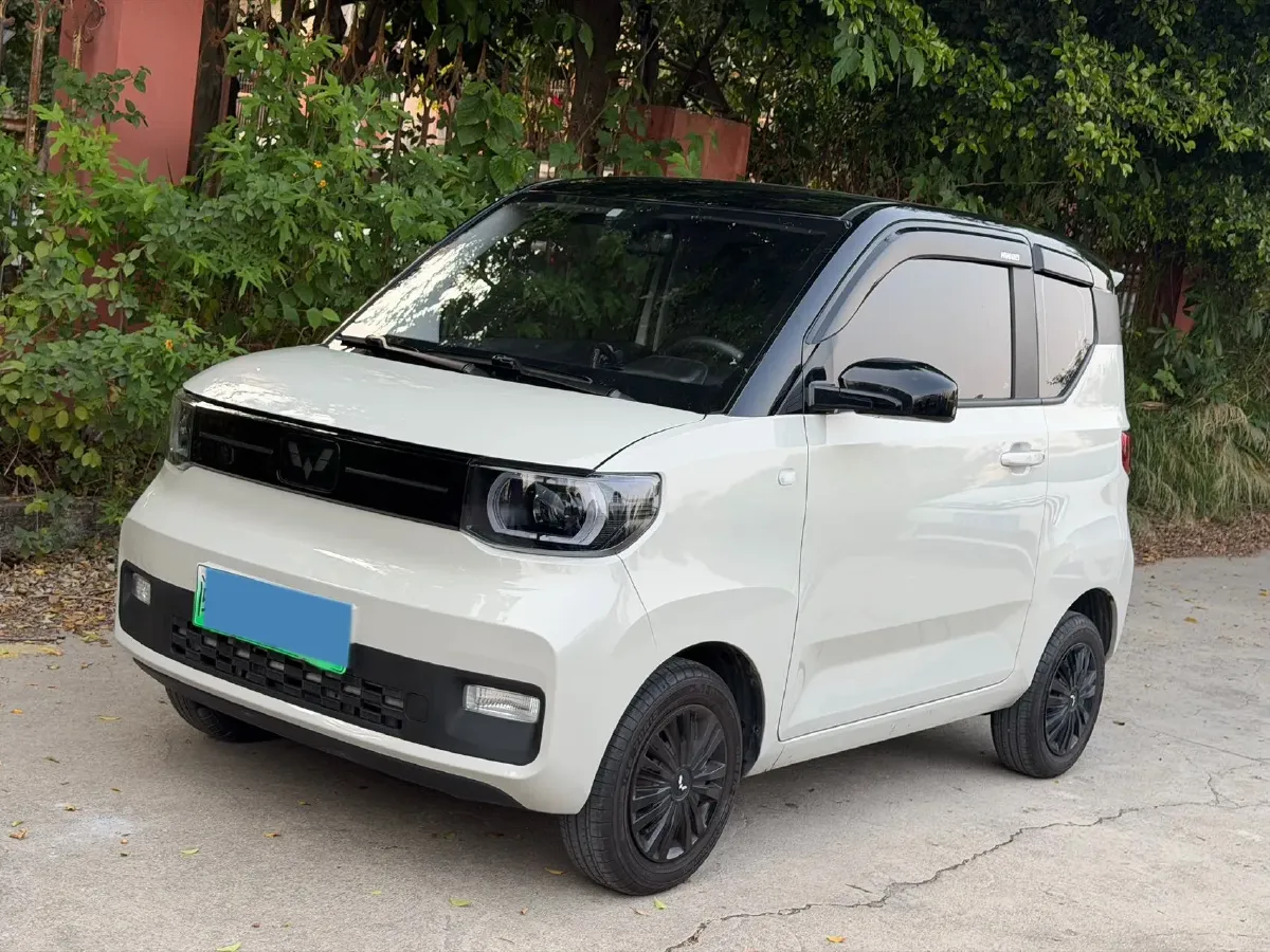 2022 WuLing HongGuang MINI EV BEV 13.9KWH,autocango,china used car exporter,china ev exporter,chinese used car exporter,chinese used ev exporter