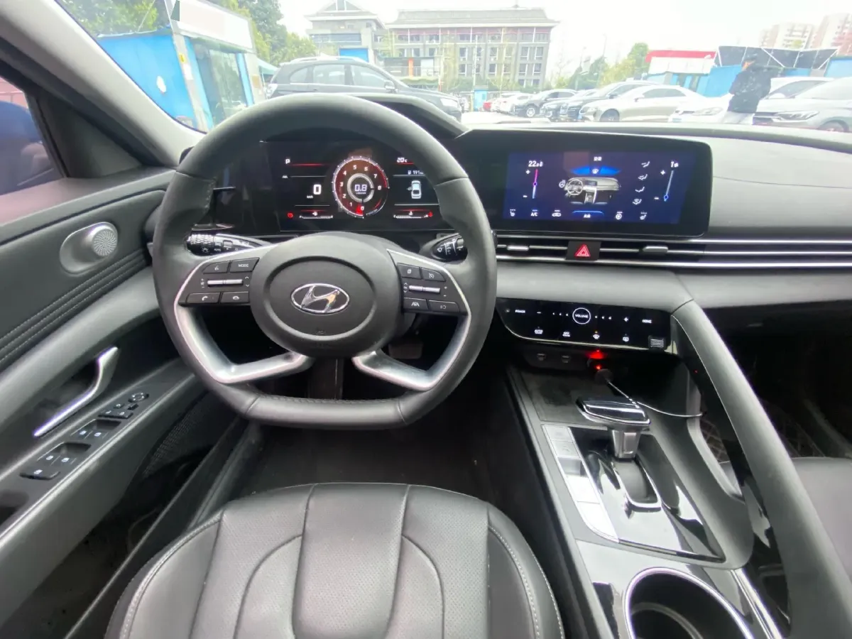 2022 Hyundai Elantra 1.5L 115HP L4 CVT,autocango,china used car exporter,china ev exporter,chinese used car exporter,chinese used ev exporter