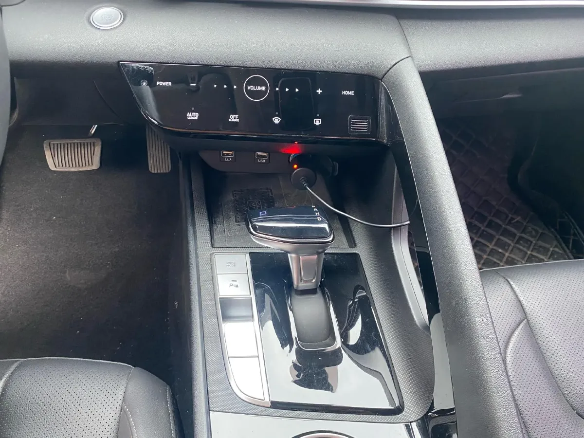 2022 Hyundai Elantra 1.5L 115HP L4 CVT,autocango,china used car exporter,china ev exporter,chinese used car exporter,chinese used ev exporter