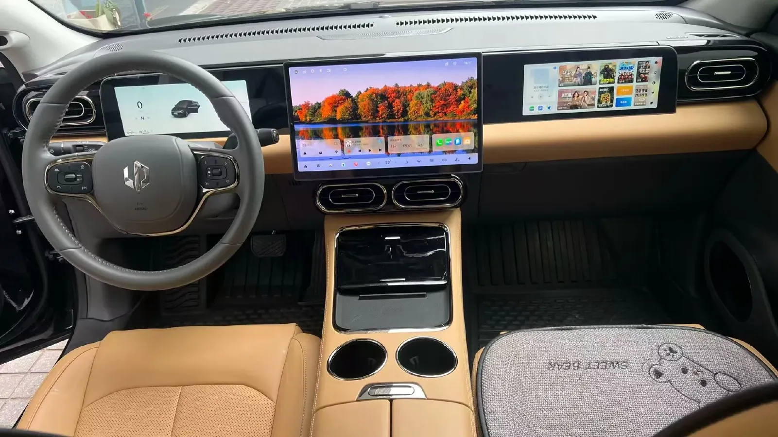 2024 Leapmotor C01 BEV 62.8KWH,autocango,china used car exporter,china ev exporter,chinese used car exporter,chinese used ev exporter