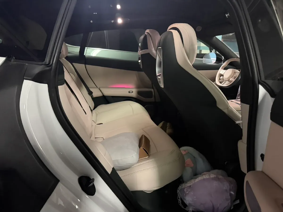 2025 MI YU7 BEV 96.3KWH,autocango,china used car exporter,china ev exporter,chinese used car exporter,chinese used ev exporter