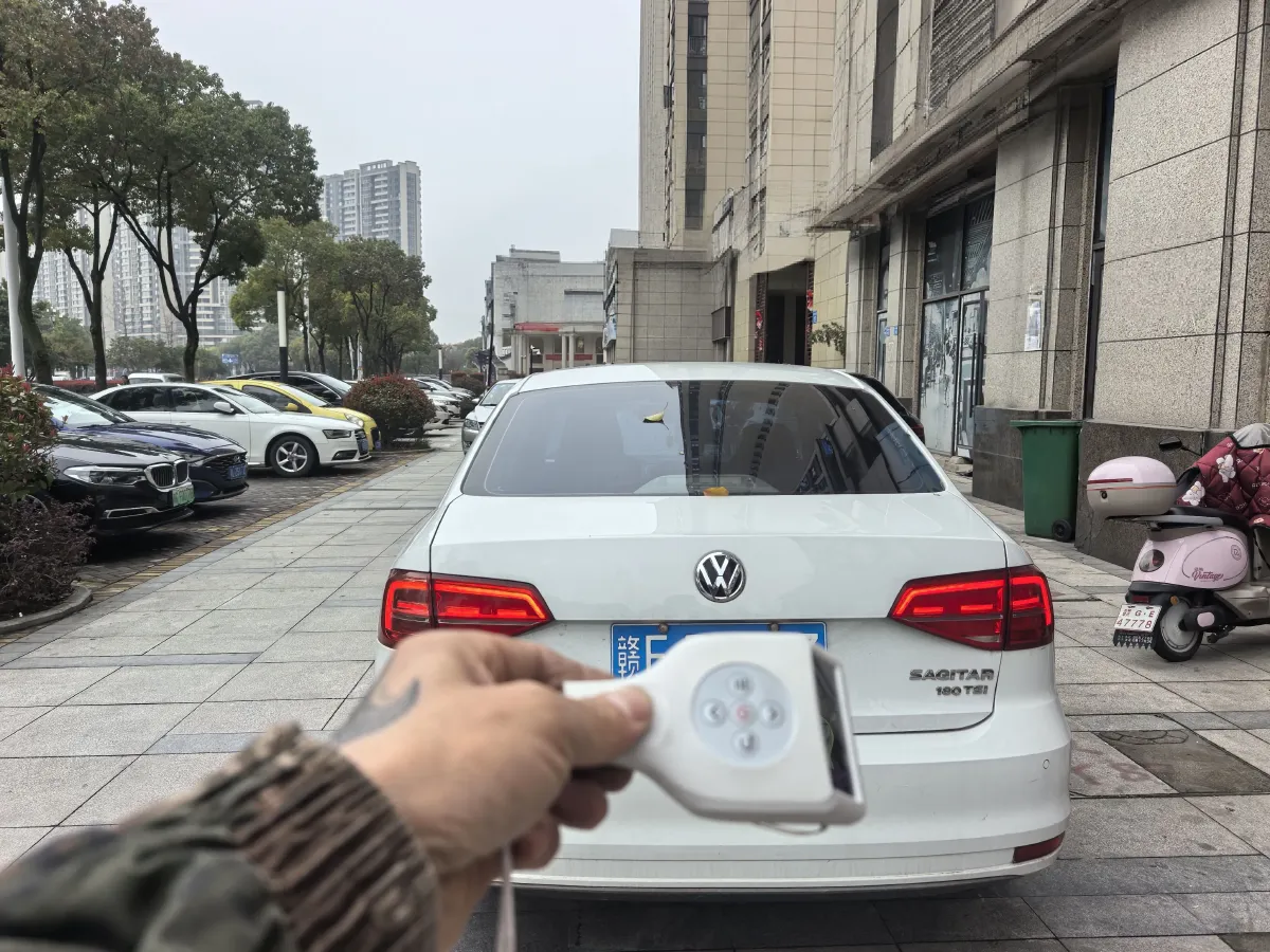 2017 Volkswagen Sagitar 1.2T 110HP L4 7DCT,autocango,china used car exporter,china ev exporter,chinese used car exporter,chinese used ev exporter