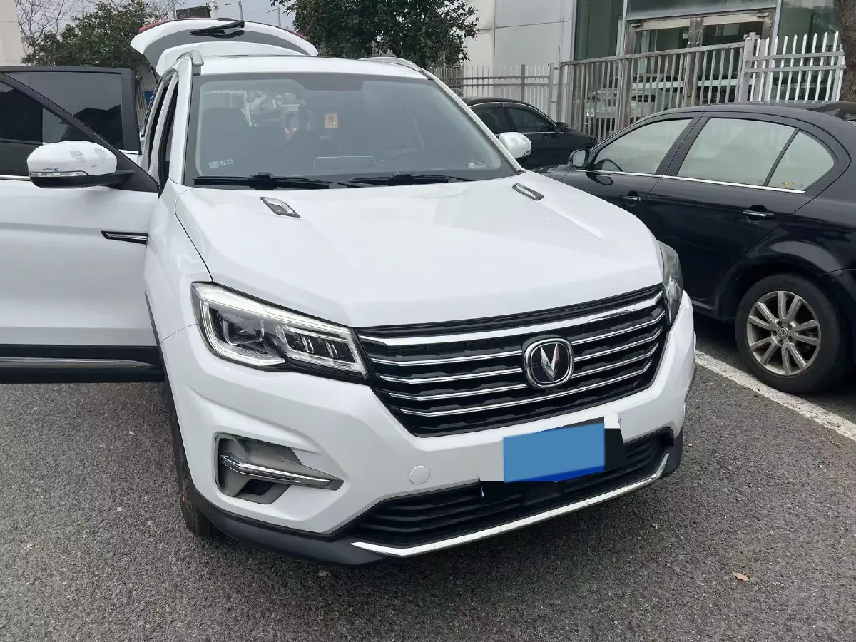 2020 ChangAn CS75 Plus 1.5T 178HP L4 6AT,autocango,china used car exporter,china ev exporter,chinese used car exporter,chinese used ev exporter