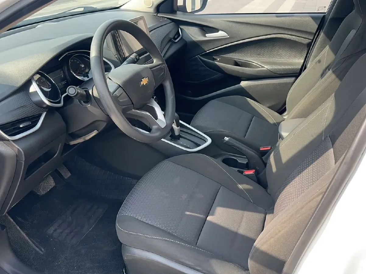 2020 Chevrolet Cavalier 1.0T 125HP L3 6AT,autocango,china used car exporter,china ev exporter,chinese used car exporter,chinese used ev exporter