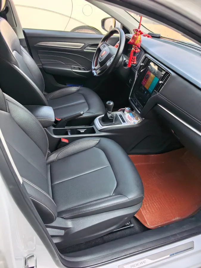 2020 Roewe i6 1.6L 125HP L4 5MT,autocango,china used car exporter,china ev exporter,chinese used car exporter,chinese used ev exporter