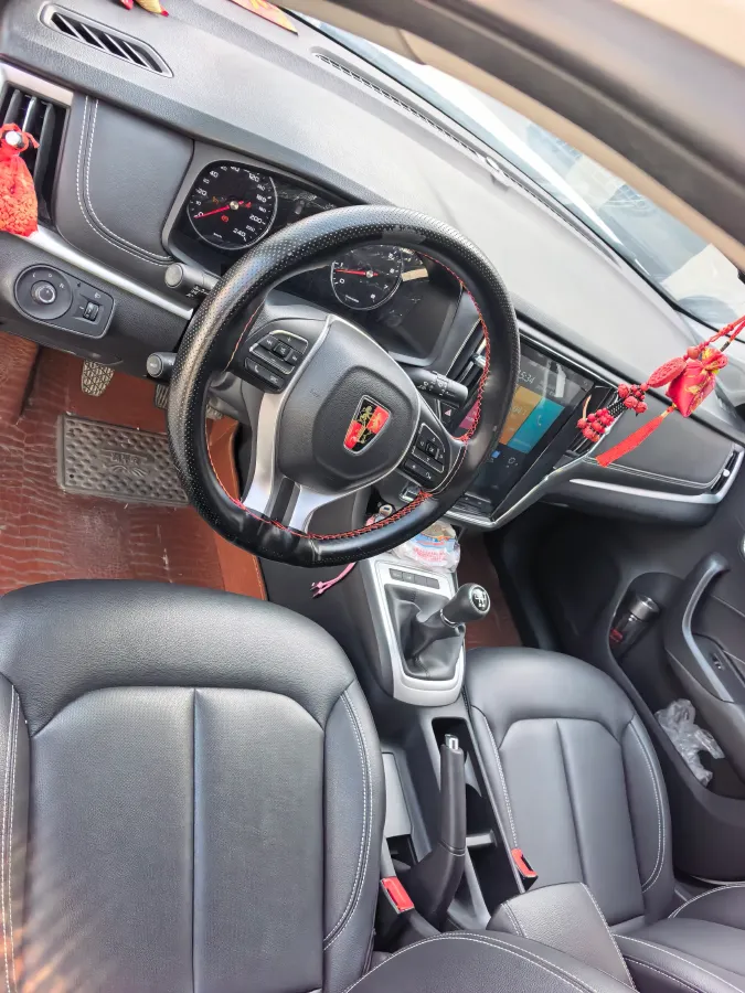 2020 Roewe i6 1.6L 125HP L4 5MT,autocango,china used car exporter,china ev exporter,chinese used car exporter,chinese used ev exporter