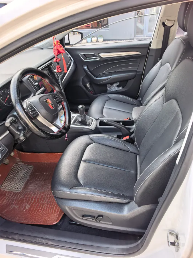 2020 Roewe i6 1.6L 125HP L4 5MT,autocango,china used car exporter,china ev exporter,chinese used car exporter,chinese used ev exporter