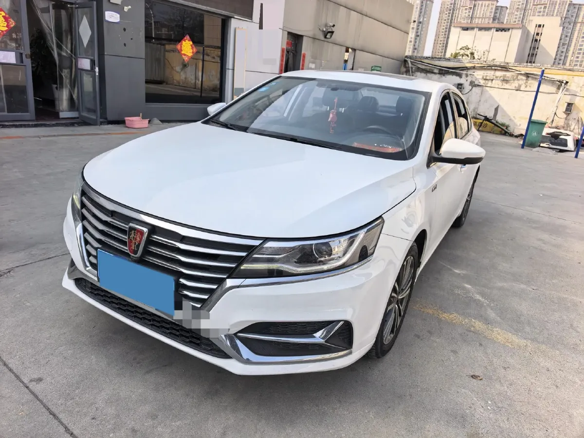 2020 Roewe i6 1.6L 125HP L4 5MT,autocango,china used car exporter,china ev exporter,chinese used car exporter,chinese used ev exporter