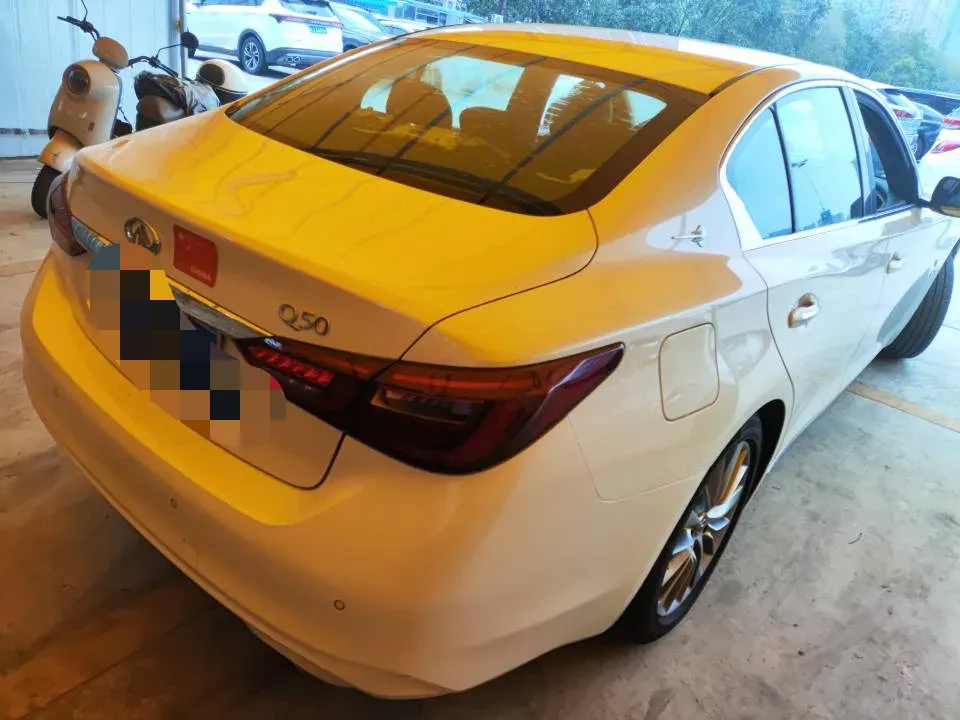 2018 Jeep Grand Commander 2.0T 265HP L4 9AT,autocango,china used car exporter,china ev exporter,chinese used car exporter,chinese used ev exporter