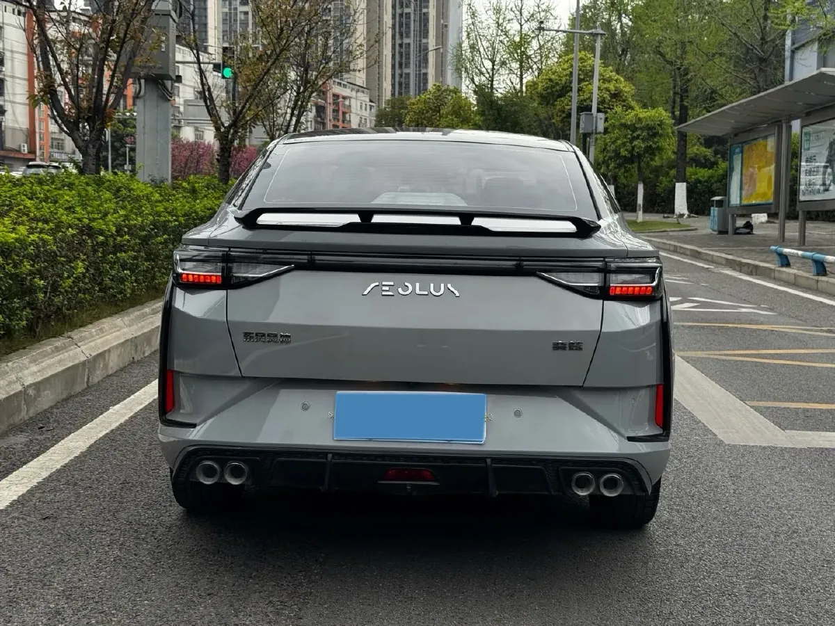 2023 DongFeng Aeolus YiXuan 1.5T 197HP L4 6DCT,autocango,china used car exporter,china ev exporter,chinese used car exporter,chinese used ev exporter