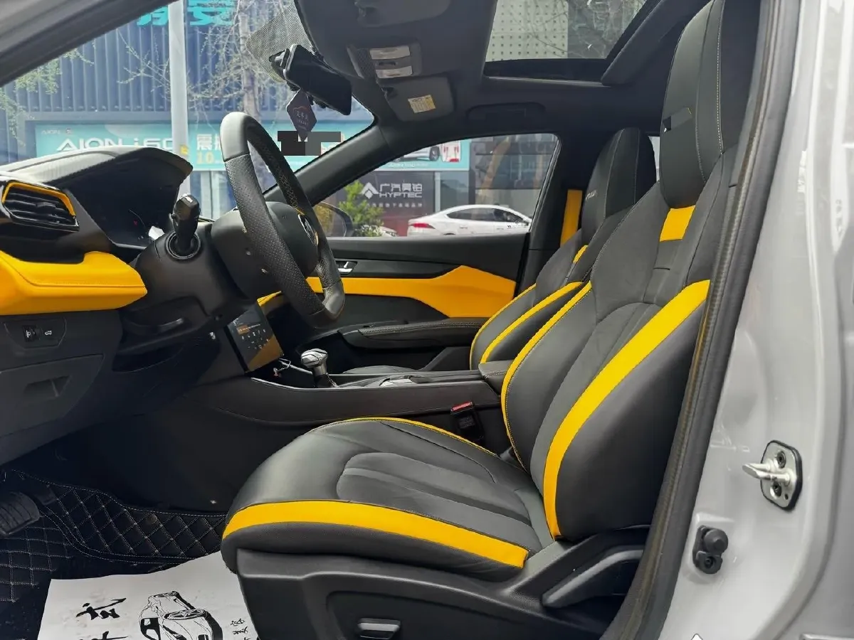 2023 DongFeng Aeolus YiXuan 1.5T 197HP L4 6DCT,autocango,china used car exporter,china ev exporter,chinese used car exporter,chinese used ev exporter