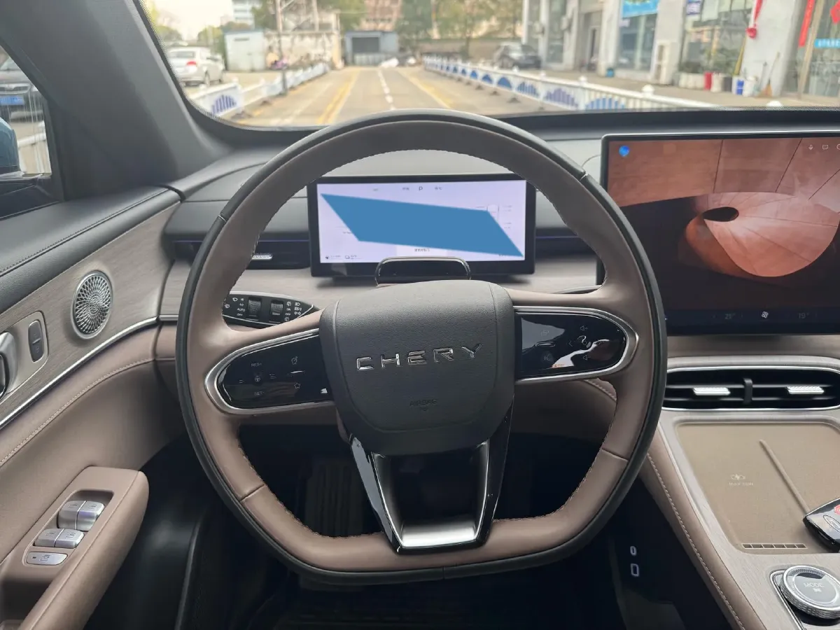 2022 HongQi E-QM5 BEV 54KWH,autocango,china used car exporter,china ev exporter,chinese used car exporter,chinese used ev exporter