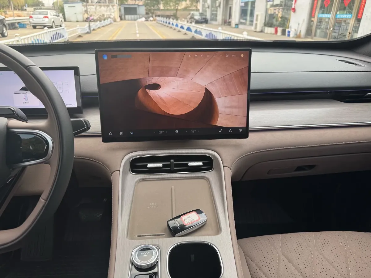 2022 HongQi E-QM5 BEV 54KWH,autocango,china used car exporter,china ev exporter,chinese used car exporter,chinese used ev exporter