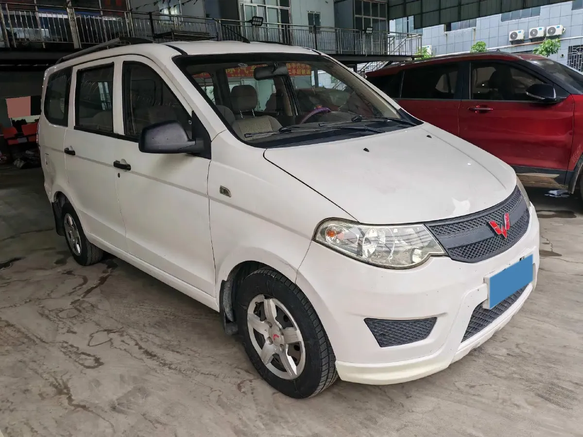2015 WuLing HongGuang 1.5L 112HP L4 5MT,autocango,china used car exporter,china ev exporter,chinese used car exporter,chinese used ev exporter