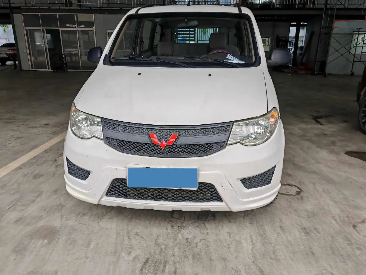 2015 WuLing HongGuang 1.5L 112HP L4 5MT,autocango,china used car exporter,china ev exporter,chinese used car exporter,chinese used ev exporter