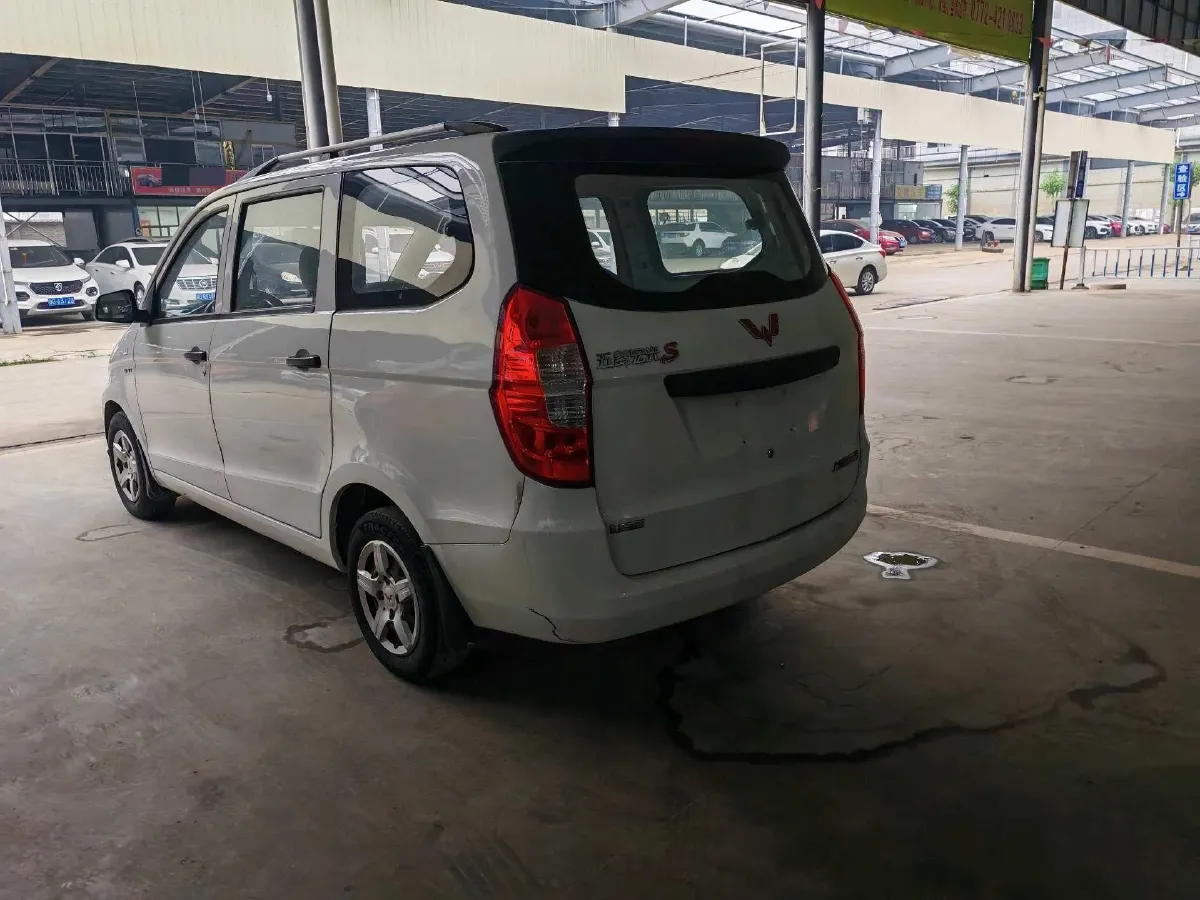 2015 WuLing HongGuang 1.5L 112HP L4 5MT,autocango,china used car exporter,china ev exporter,chinese used car exporter,chinese used ev exporter