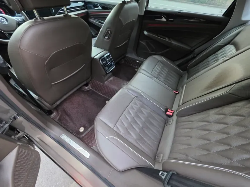 2020 Volkswagen Passat 2.0T 186HP L4 7DCT,autocango,china used car exporter,china ev exporter,chinese used car exporter,chinese used ev exporter