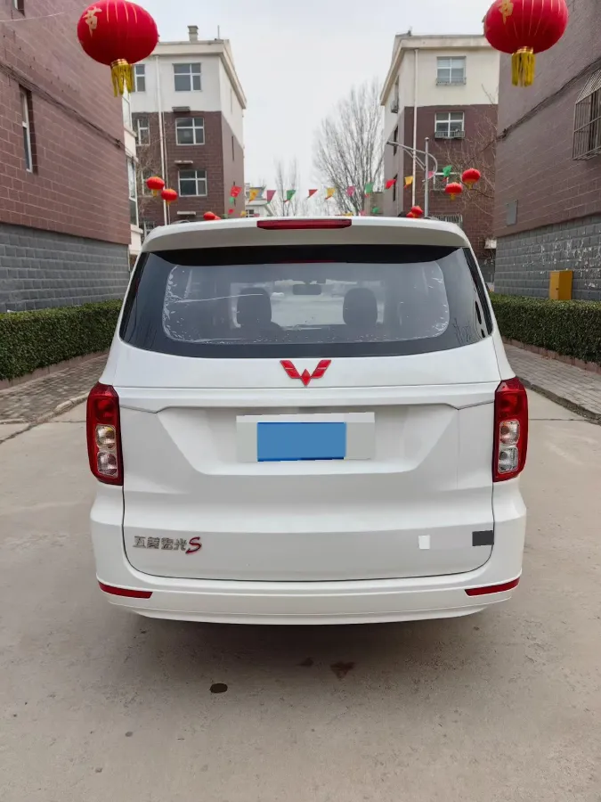 2019 WuLing HongGuang V 1.5L 99HP L4 6MT,autocango,china used car exporter,china ev exporter,chinese used car exporter,chinese used ev exporter
