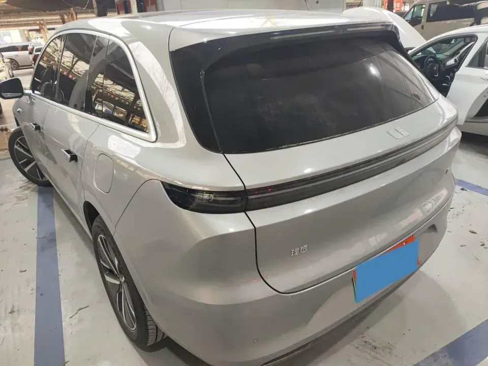 2024 Li L6 Range Extended 154HP L4 REEV 36.8KWH,autocango,china used car exporter,china ev exporter,chinese used car exporter,chinese used ev exporter