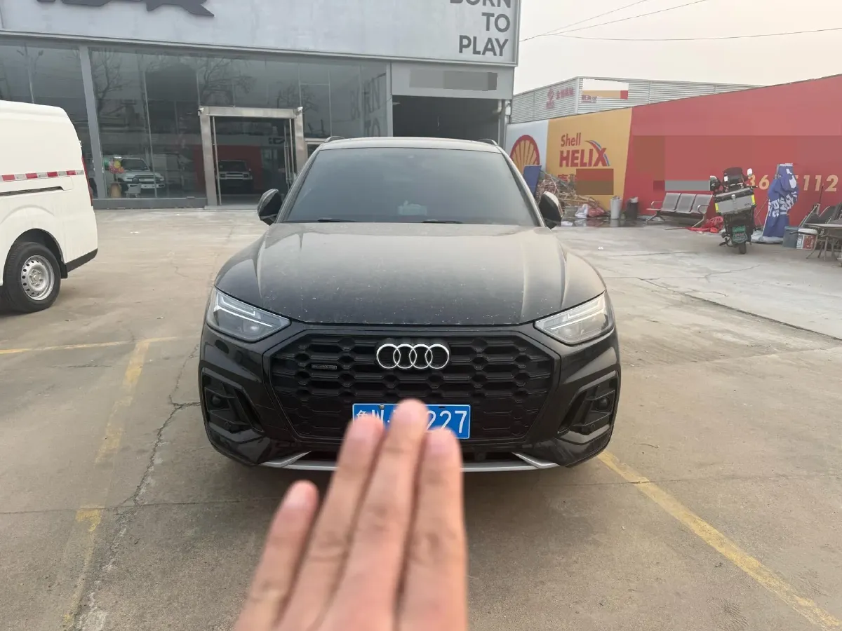 2023 Audi Q5L 2.0T 245HP L4 7DCT,autocango,china used car exporter,china ev exporter,chinese used car exporter,chinese used ev exporter