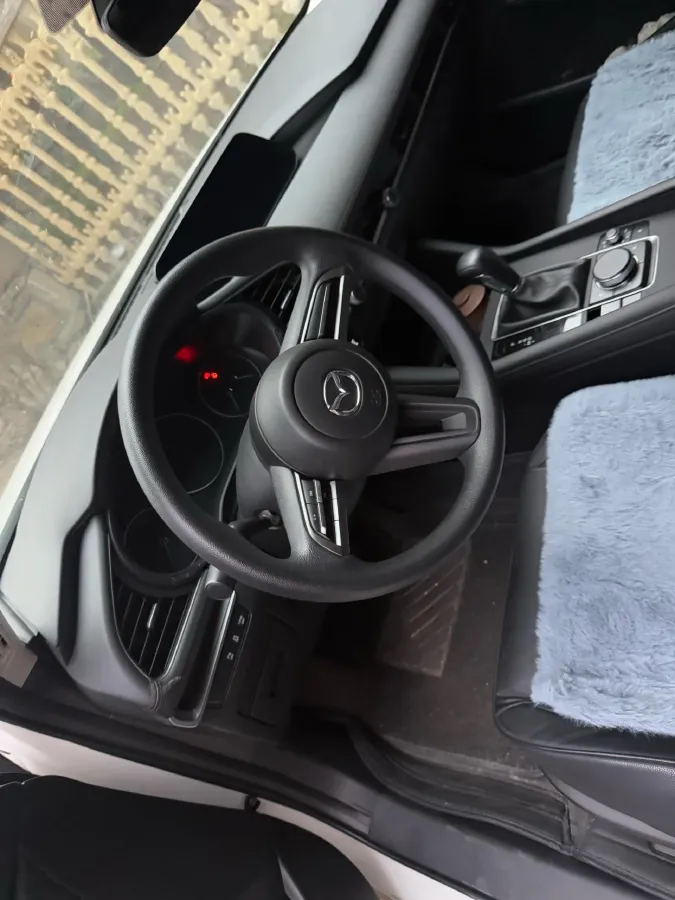 2022 Mazda 3 Axela 2.0L 158HP L4 6AT,autocango,china used car exporter,china ev exporter,chinese used car exporter,chinese used ev exporter