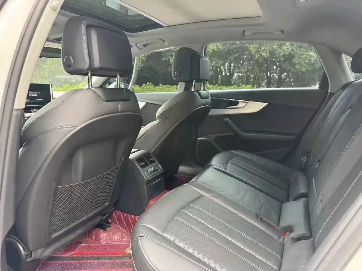 2020 Audi A4L 2.0T 190HP L4 7DCT,autocango,china used car exporter,china ev exporter,chinese used car exporter,chinese used ev exporter