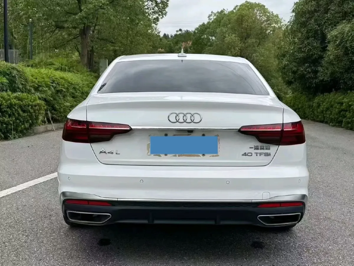 2020 Audi A4L 2.0T 190HP L4 7DCT,autocango,china used car exporter,china ev exporter,chinese used car exporter,chinese used ev exporter