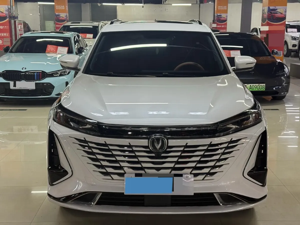 2023 ChangAn CS75 Plus 1.5T 188HP L4 8AT,autocango,china used car exporter,china ev exporter,chinese used car exporter,chinese used ev exporter