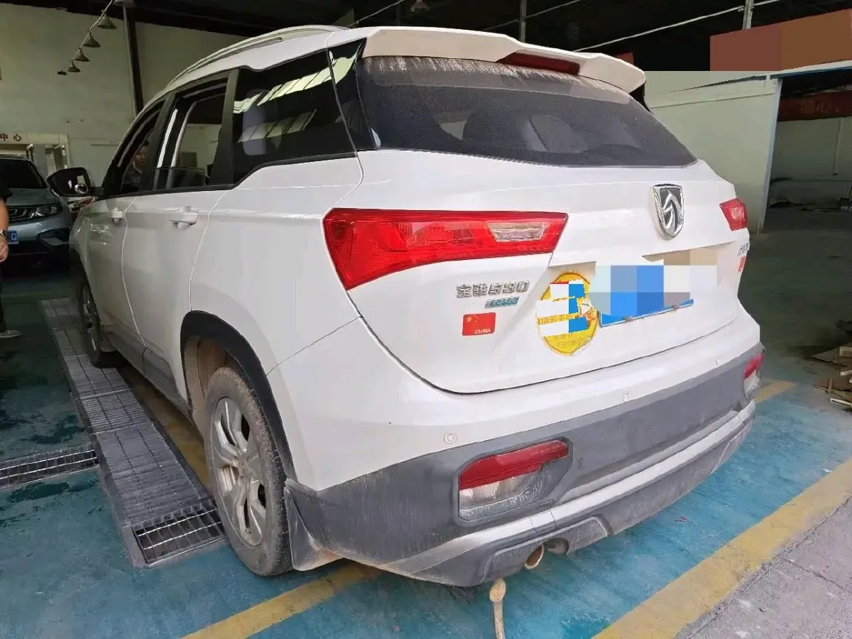 2020 BaoJun 530 1.5T 147HP L4 6MT,autocango,china used car exporter,china ev exporter,chinese used car exporter,chinese used ev exporter