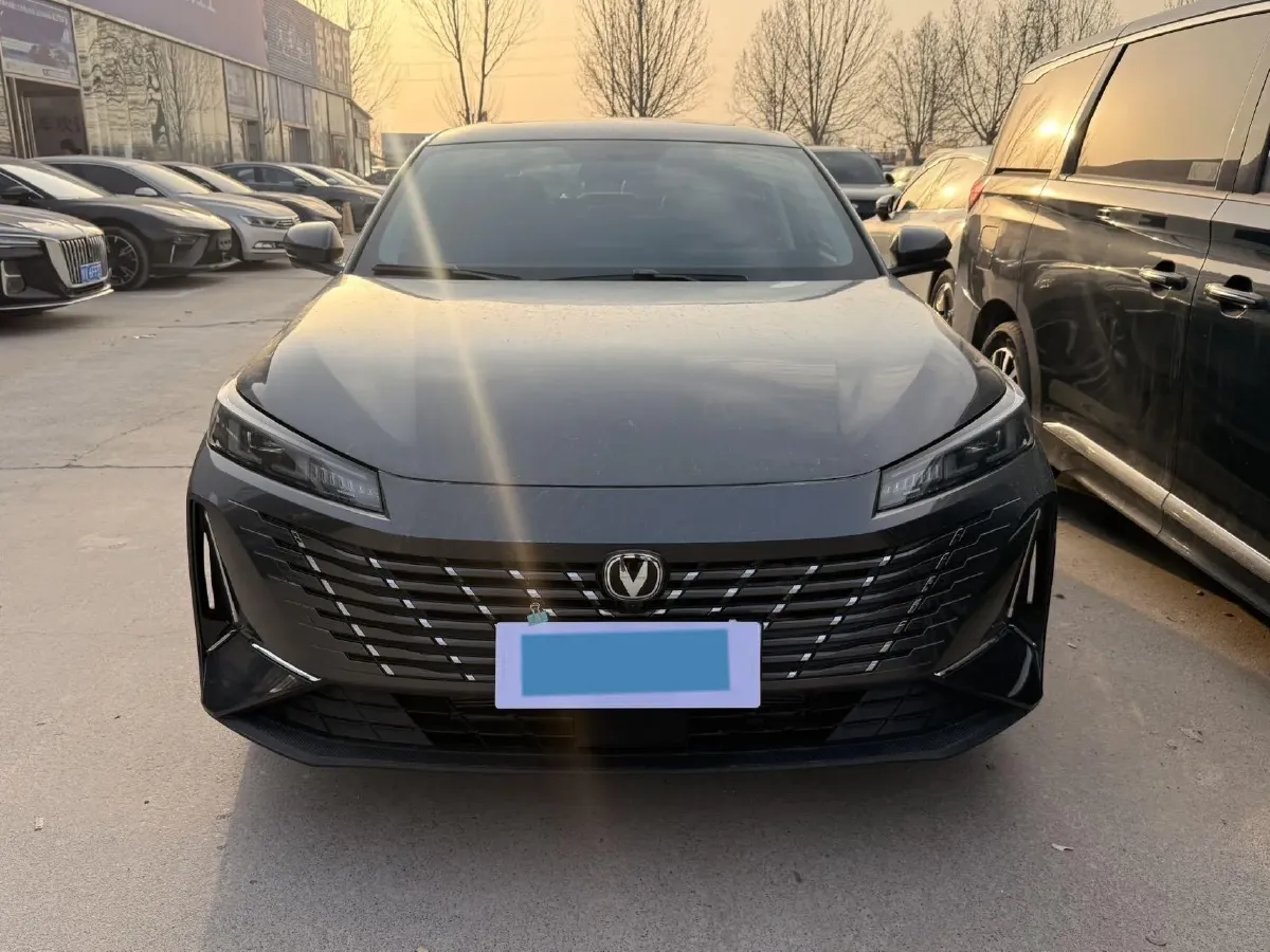 2024 ChangAn Eado 1.5T 170HP L4 7DCT,autocango,china used car exporter,china ev exporter,chinese used car exporter,chinese used ev exporter