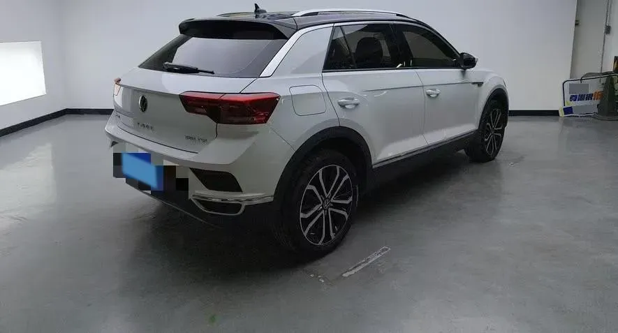 2022 Volkswagen T-Roc 1.4T 150HP L4 7DCT,autocango,china used car exporter,china ev exporter,chinese used car exporter,chinese used ev exporter