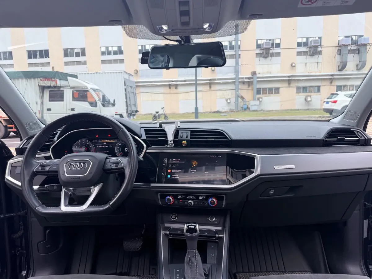 2022 Audi Q3 1.4T 150HP L4 7DCT,autocango,china used car exporter,china ev exporter,chinese used car exporter,chinese used ev exporter