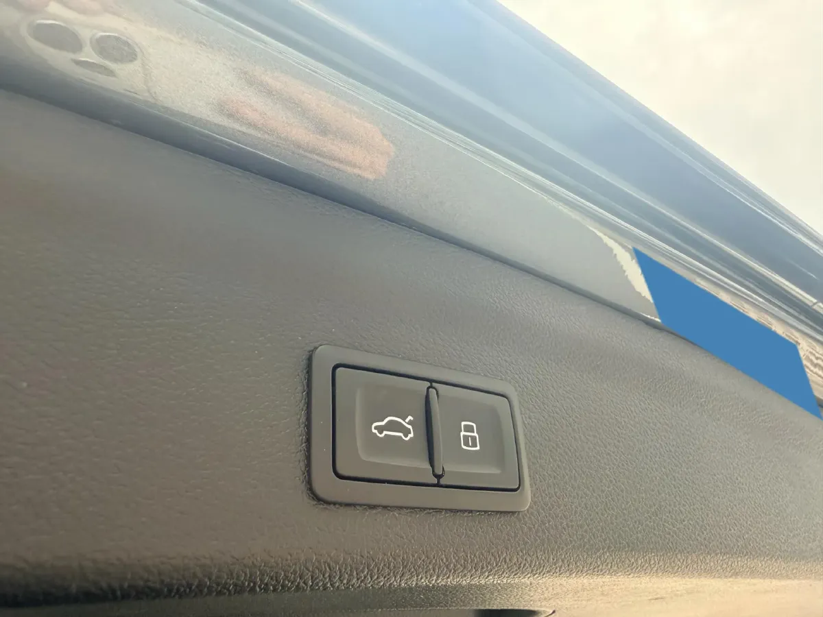 2022 Audi Q3 1.4T 150HP L4 7DCT,autocango,china used car exporter,china ev exporter,chinese used car exporter,chinese used ev exporter