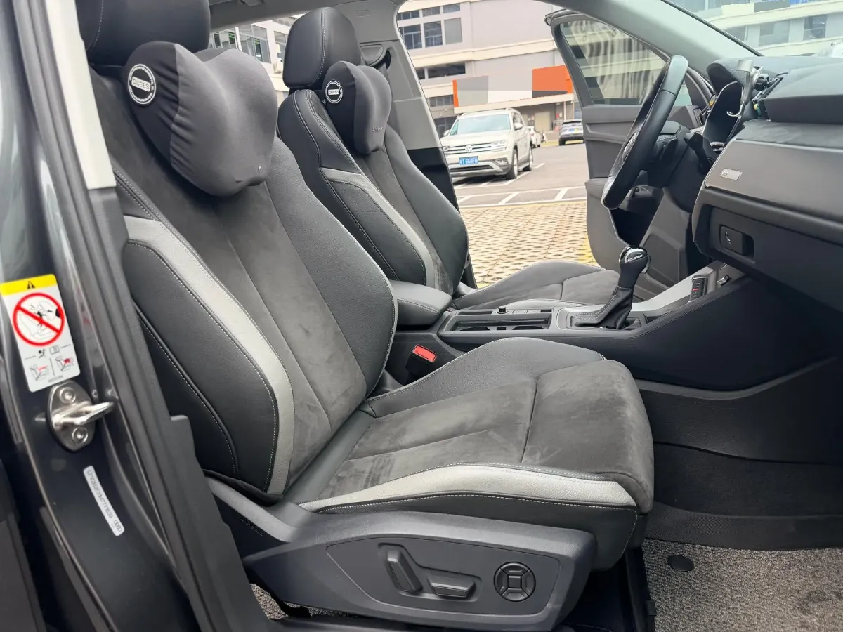 2022 Audi Q3 1.4T 150HP L4 7DCT,autocango,china used car exporter,china ev exporter,chinese used car exporter,chinese used ev exporter