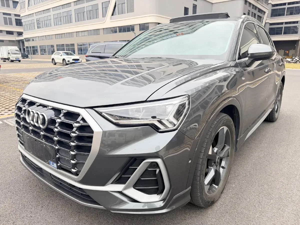 2022 Audi Q3 1.4T 150HP L4 7DCT,autocango,china used car exporter,china ev exporter,chinese used car exporter,chinese used ev exporter