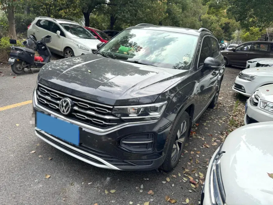 2019 Jeep Cherokee 2.0T 234HP L4 9AT,autocango,china used car exporter,china ev exporter,chinese used car exporter,chinese used ev exporter