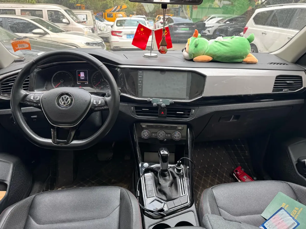 2019 Jeep Cherokee 2.0T 234HP L4 9AT,autocango,china used car exporter,china ev exporter,chinese used car exporter,chinese used ev exporter