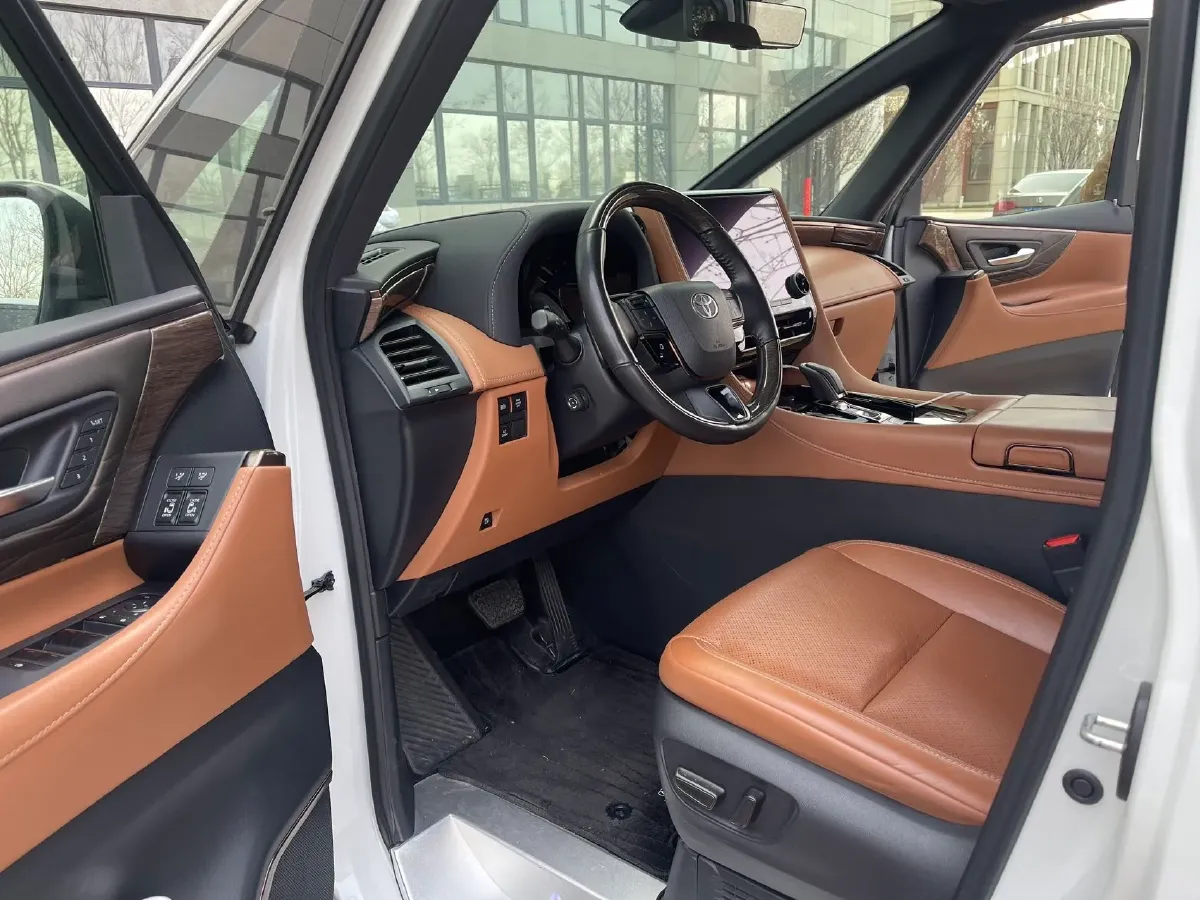 2024 Toyota Alphard 2.5L 190HP L4 E-CVT Hybrid,autocango,china used car exporter,china ev exporter,chinese used car exporter,chinese used ev exporter