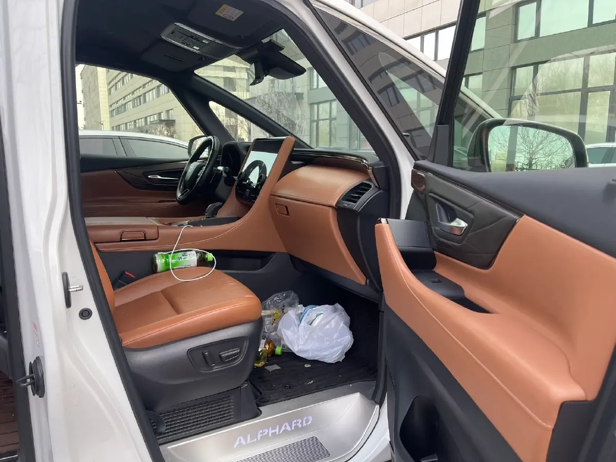 2024 Toyota Alphard 2.5L 190HP L4 E-CVT Hybrid,autocango,china used car exporter,china ev exporter,chinese used car exporter,chinese used ev exporter