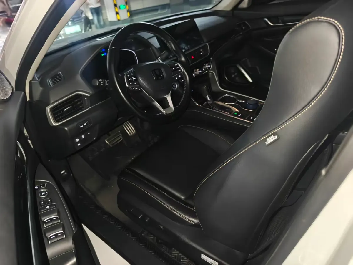 2022 Honda Accord 1.5T 194HP L4 CVT,autocango,china used car exporter,china ev exporter,chinese used car exporter,chinese used ev exporter