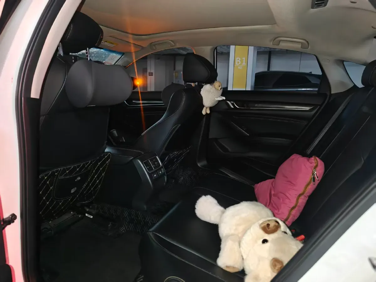 2022 Honda Accord 1.5T 194HP L4 CVT,autocango,china used car exporter,china ev exporter,chinese used car exporter,chinese used ev exporter