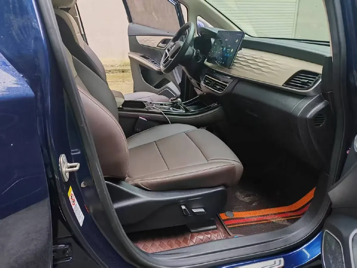 2022 Roewe RX5 MAX 2.0T 231HP L4 8AT,autocango,china used car exporter,china ev exporter,chinese used car exporter,chinese used ev exporter