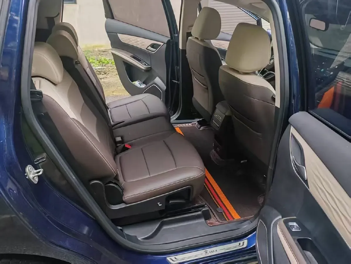 2022 Roewe RX5 MAX 2.0T 231HP L4 8AT,autocango,china used car exporter,china ev exporter,chinese used car exporter,chinese used ev exporter